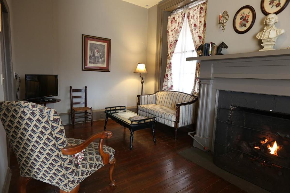 The Lafayette Inn & Restaurant Stanardsville Bagian luar foto