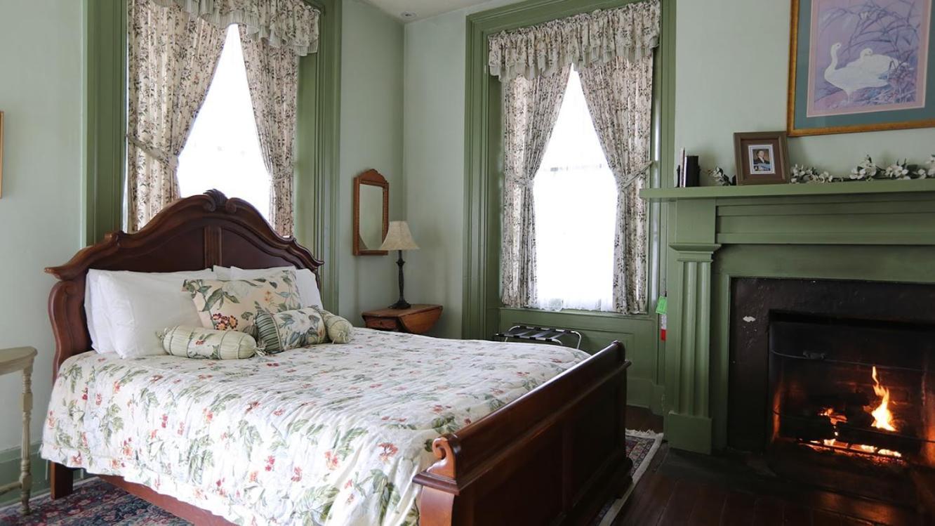 The Lafayette Inn & Restaurant Stanardsville Bagian luar foto