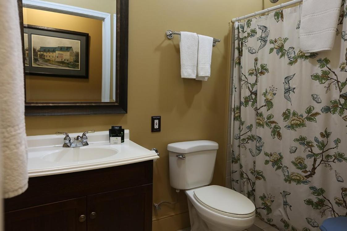 The Lafayette Inn & Restaurant Stanardsville Bagian luar foto