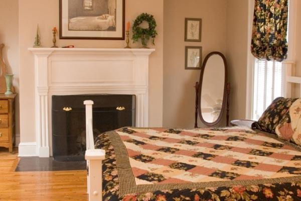 The Lafayette Inn & Restaurant Stanardsville Bagian luar foto