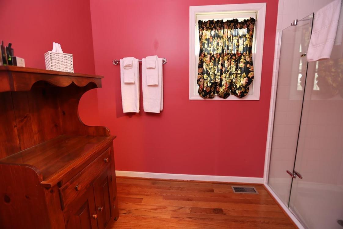 The Lafayette Inn & Restaurant Stanardsville Bagian luar foto