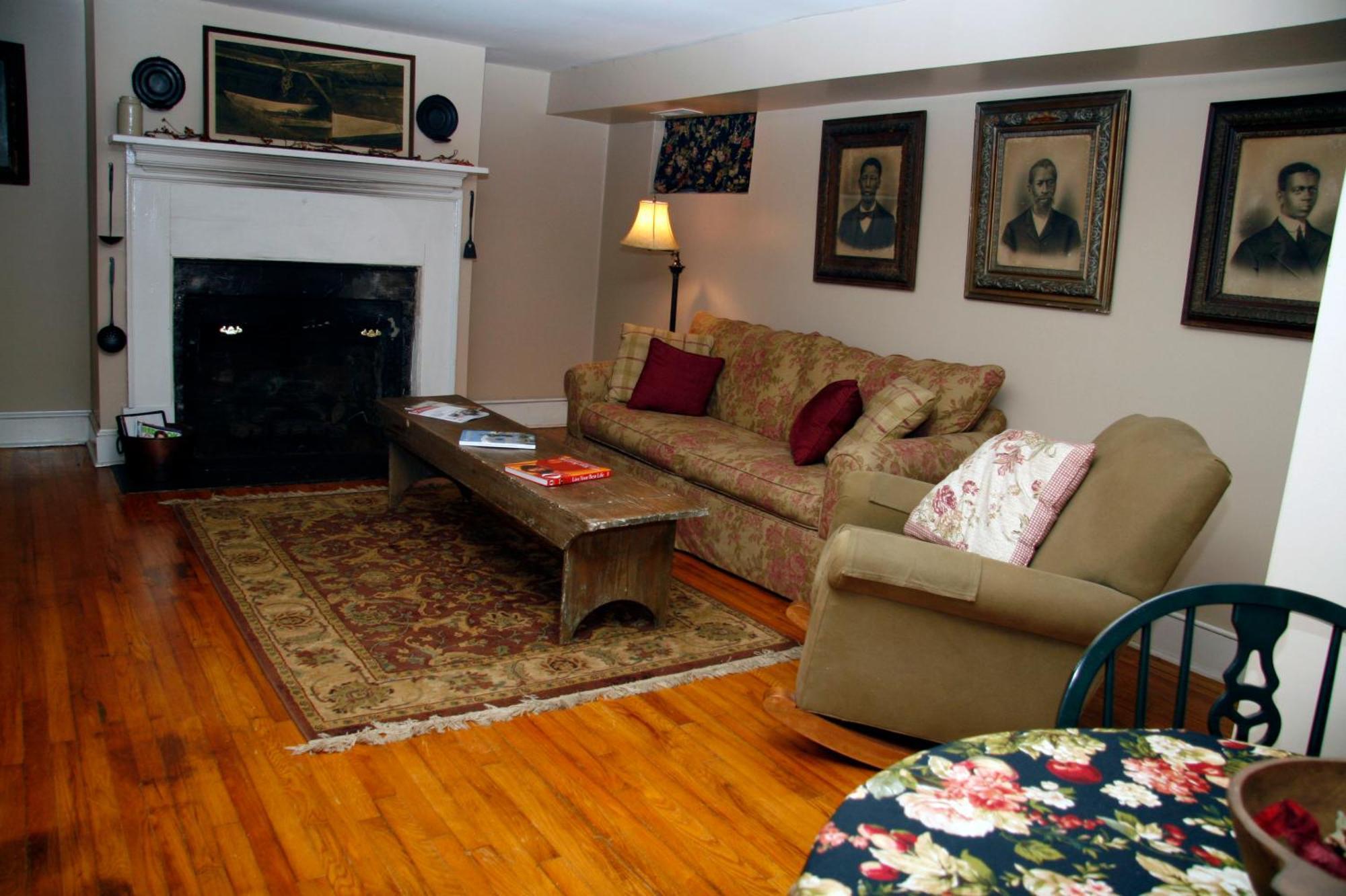 The Lafayette Inn & Restaurant Stanardsville Bagian luar foto